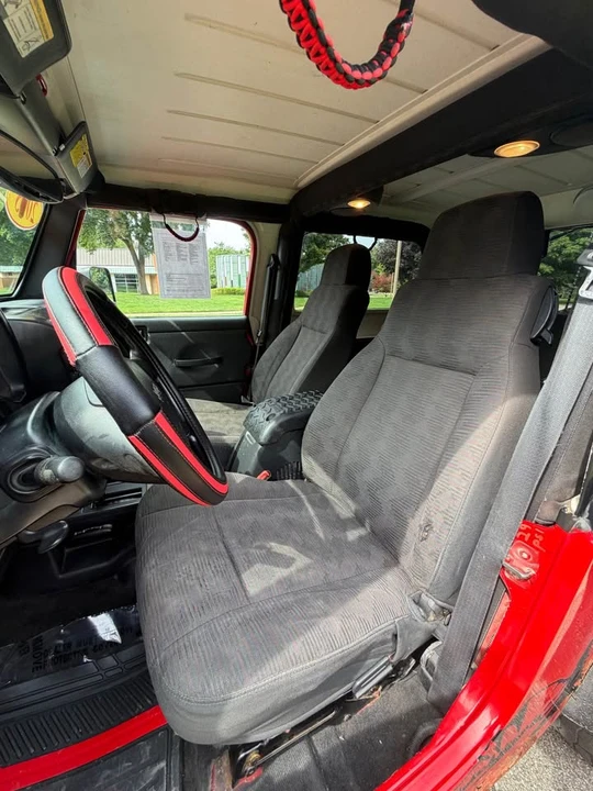 2005 Jeep TJ Wrangler - Image 9 of 13