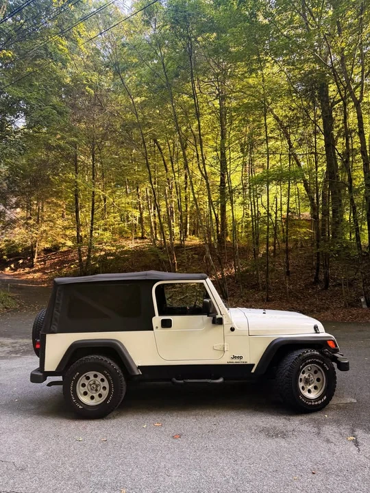 2005 Jeep TJ Wrangler - Image 2 of 16
