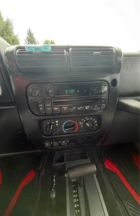 2005 Jeep TJ Wrangler - Image 11 of 13
