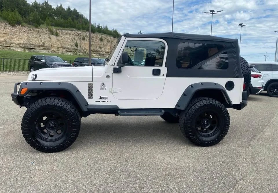 2005 Jeep TJ Wrangler - Image 2 of 7