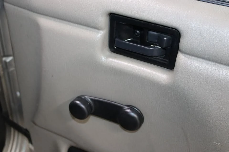 2005 Jeep TJ Wrangler - Image 10 of 17