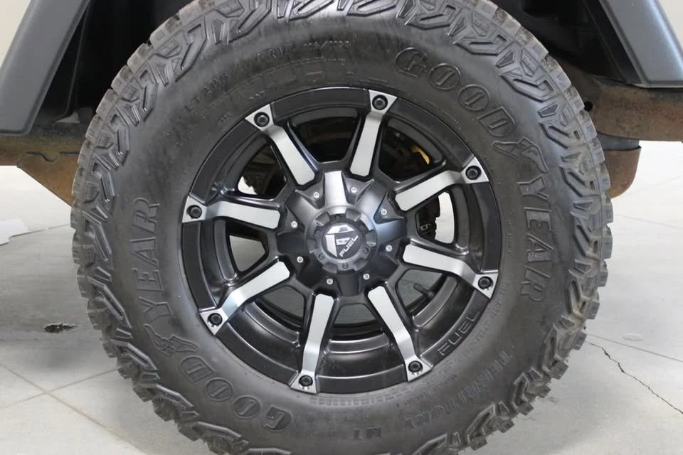 2005 Jeep TJ Wrangler - Image 17 of 17
