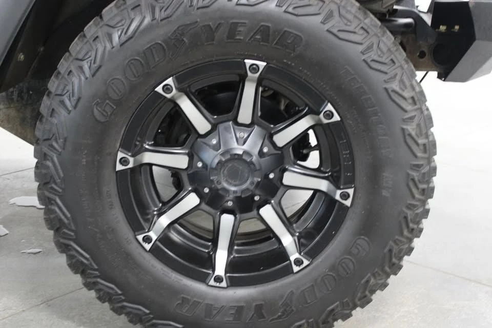 2005 Jeep TJ Wrangler - Image 15 of 17