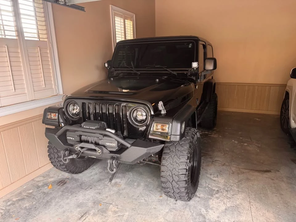 2005 Jeep TJ Wrangler - Image 2 of 9