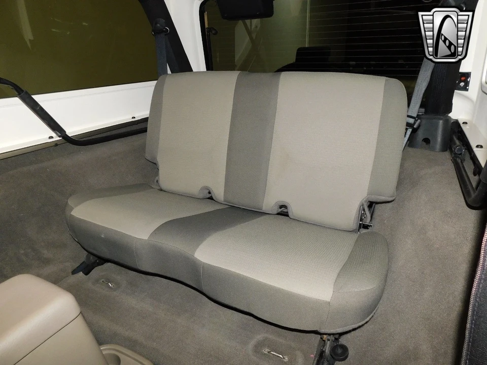 2005 Jeep TJ Wrangler - Image 10 of 12