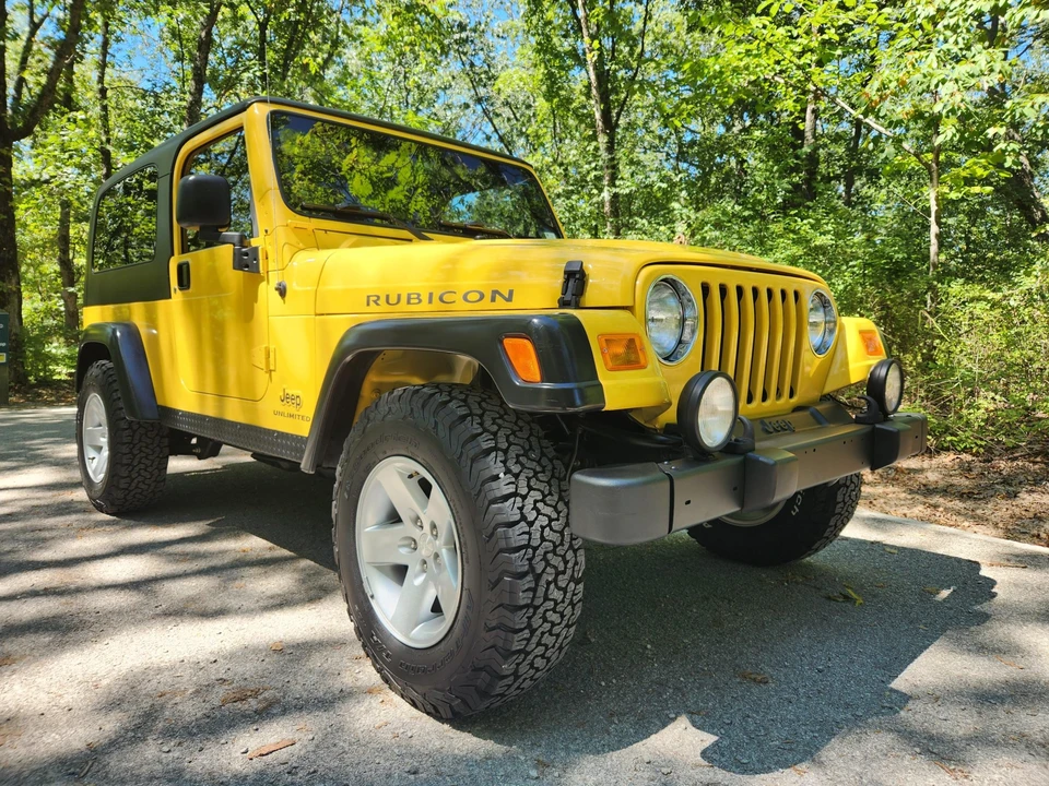 2005 Jeep TJ Wrangler - Image 17 of 31