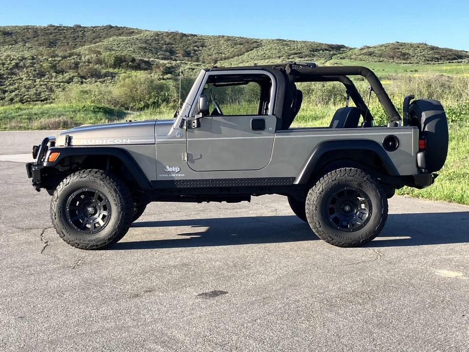 2005 Jeep TJ Wrangler - Image 23 of 31
