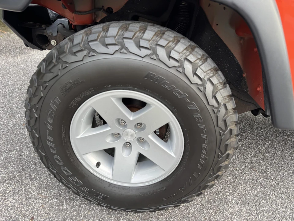 2005 Jeep TJ Wrangler - Image 27 of 31