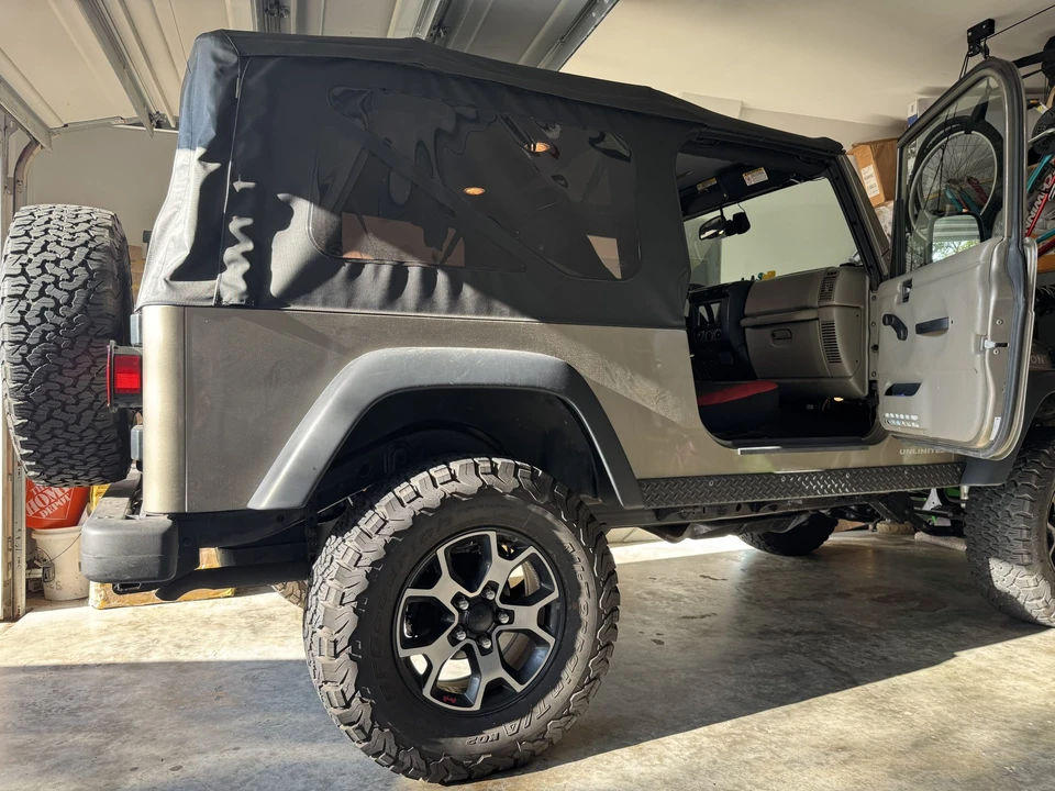 2005 Jeep TJ Wrangler - Image 19 of 31