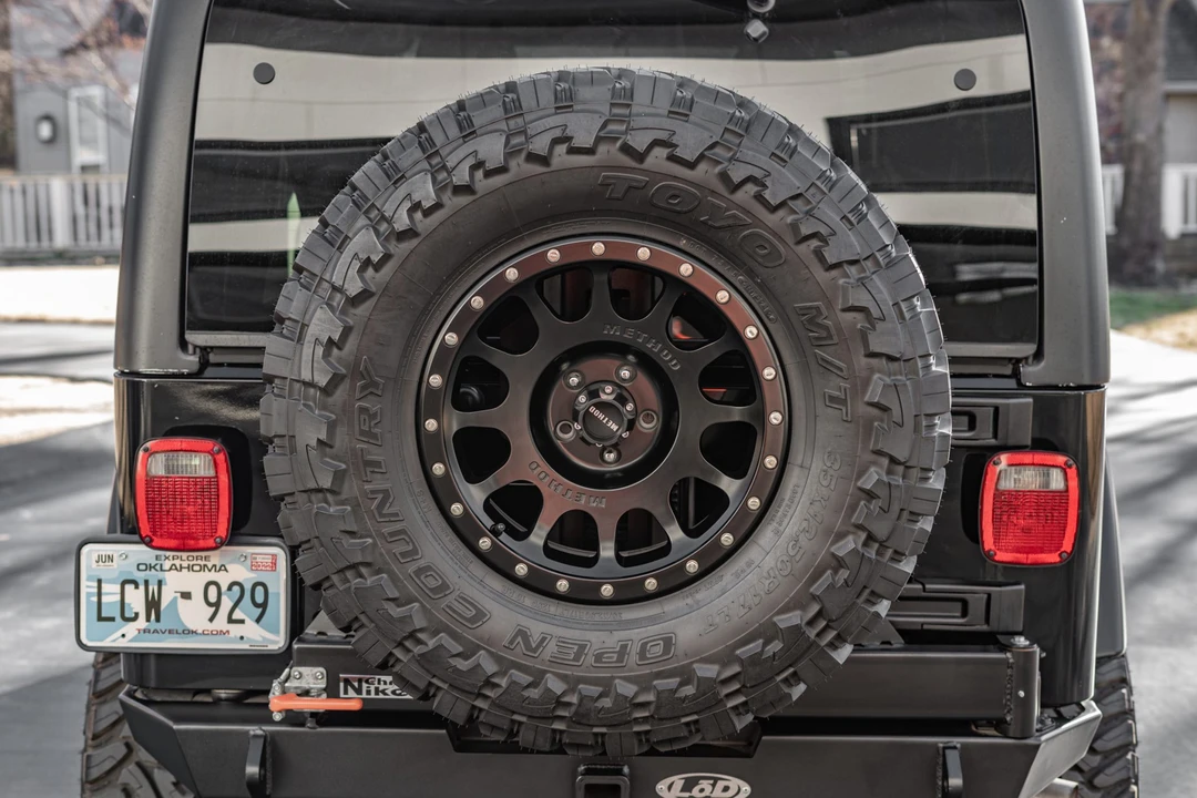 2005 Jeep TJ Wrangler - Image 17 of 31