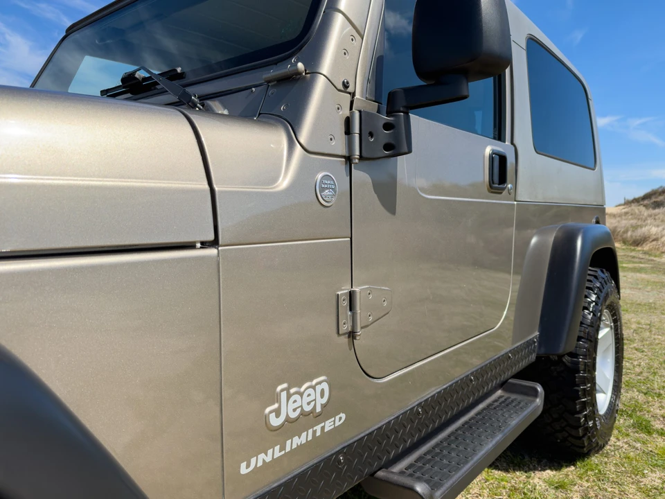 2005 Jeep TJ Wrangler - Image 12 of 31