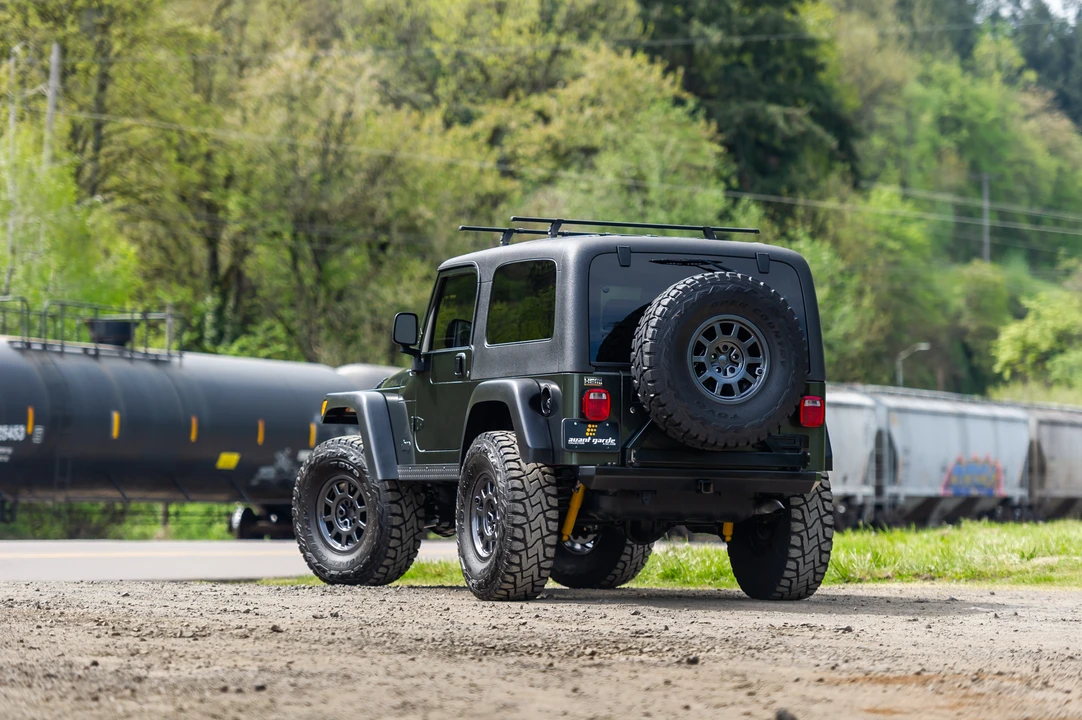 2005 Jeep TJ Wrangler - Image 18 of 31