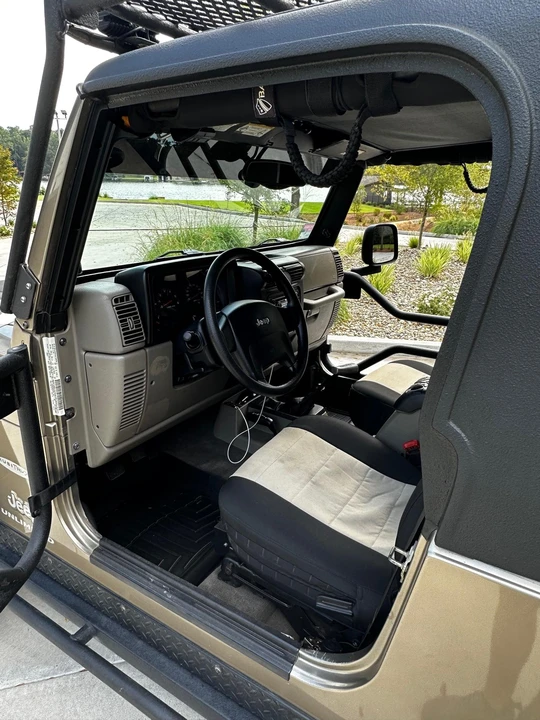 2005 Jeep TJ Wrangler - Image 26 of 31