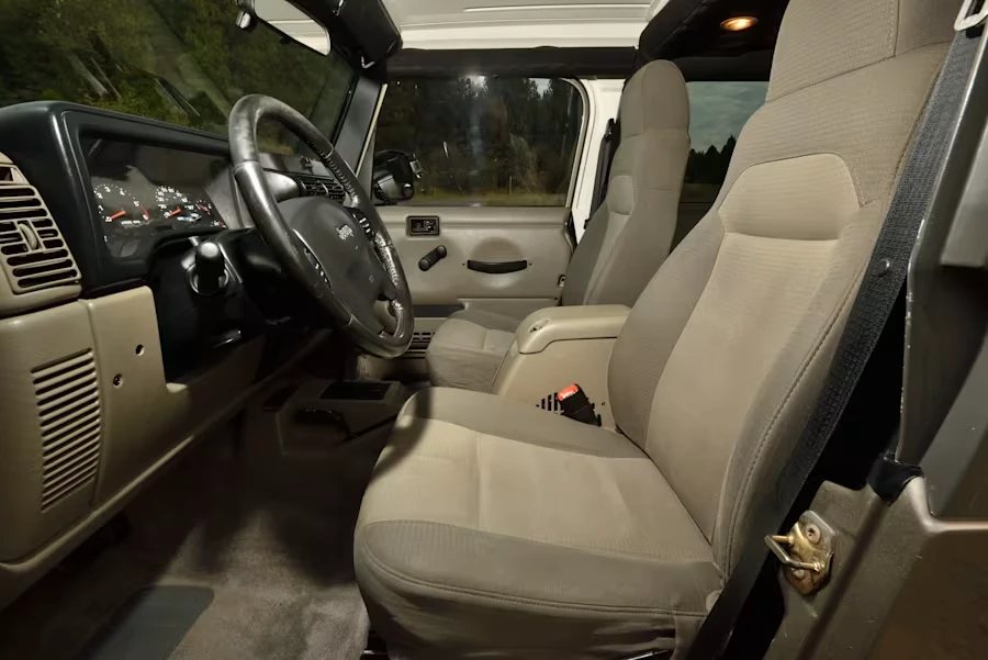 2005 Jeep TJ Wrangler - Image 25 of 31