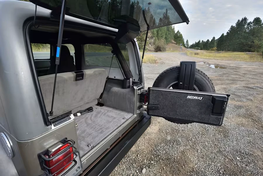 2005 Jeep TJ Wrangler - Image 26 of 31