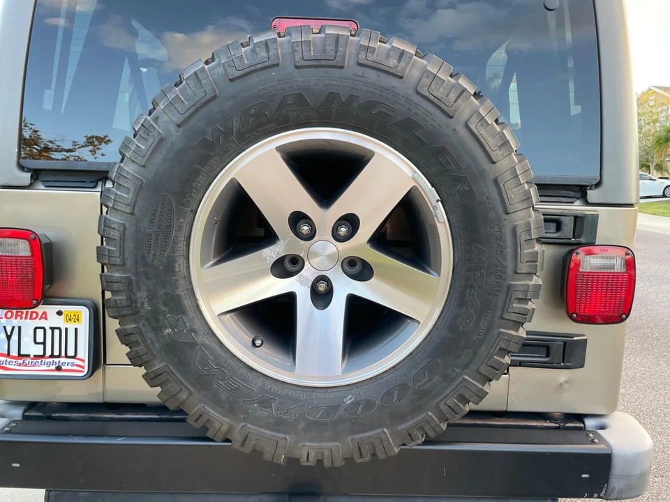 2005 Jeep TJ Wrangler - Image 29 of 31