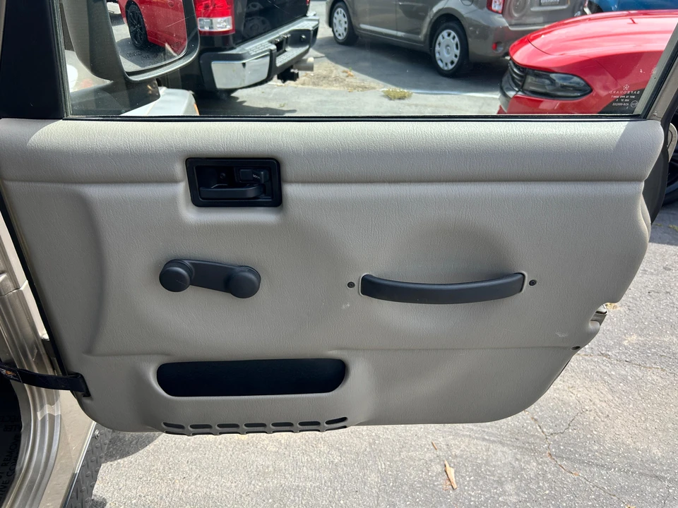 2005 Jeep TJ Wrangler - Image 31 of 31