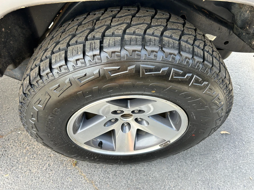 2005 Jeep TJ Wrangler - Image 16 of 31