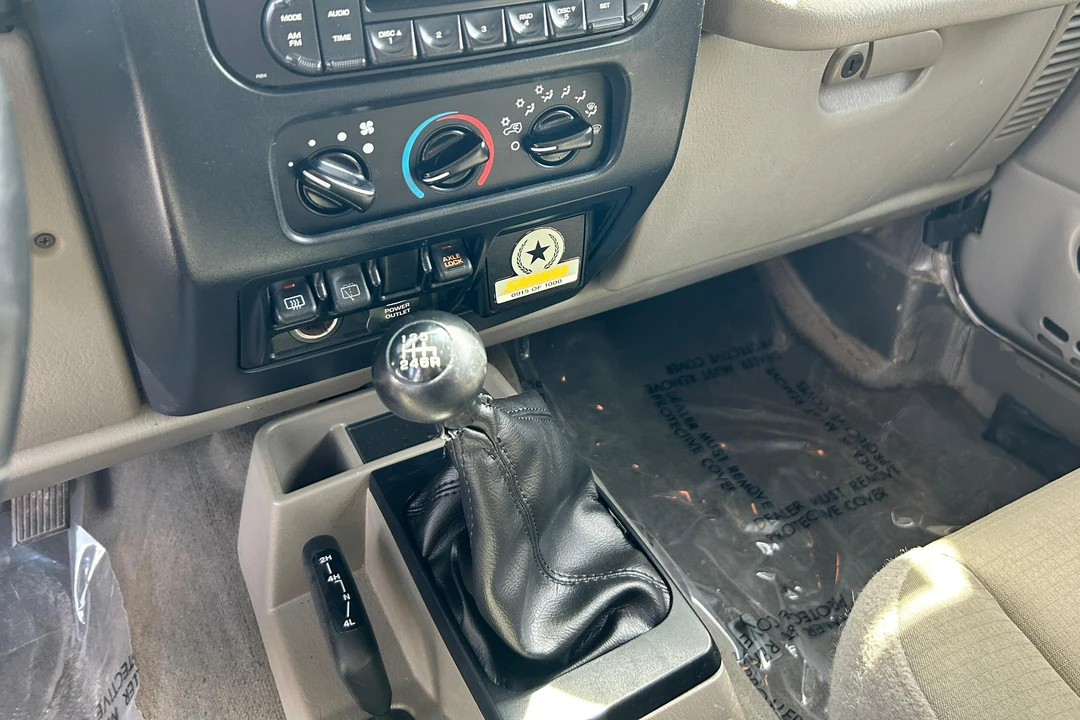 2005 Jeep TJ Wrangler - Image 21 of 31