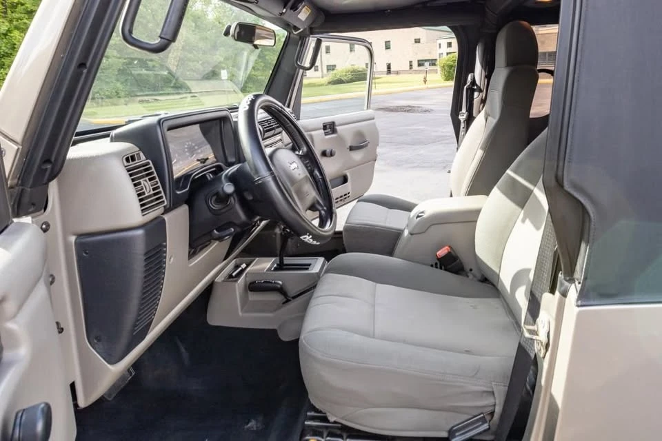 2005 Jeep TJ Wrangler - Image 9 of 9