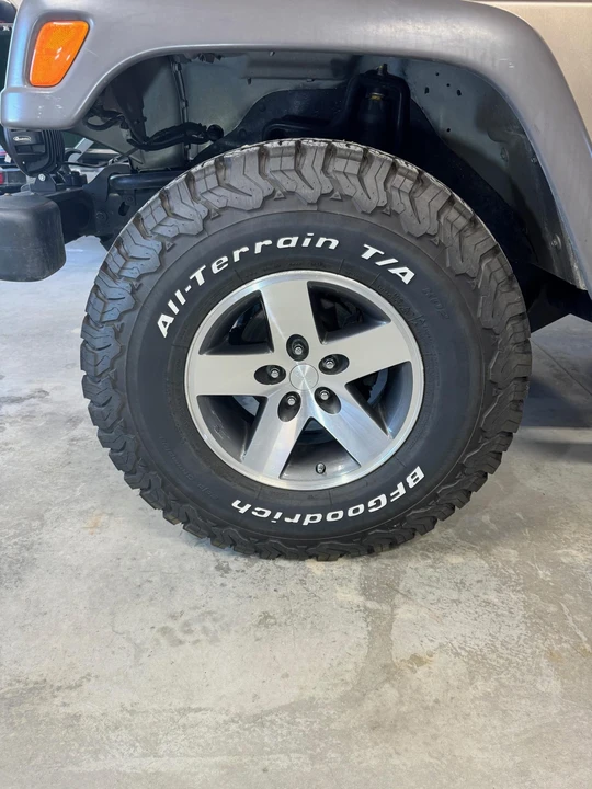 2005 Jeep TJ Wrangler - Image 24 of 31