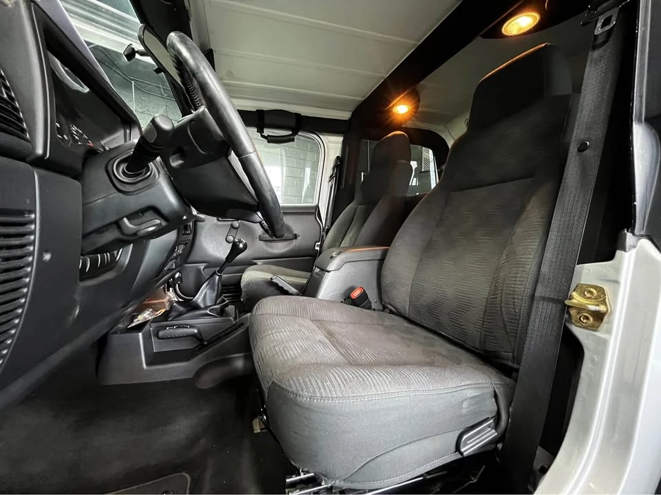 2005 Jeep TJ Wrangler - Image 11 of 14