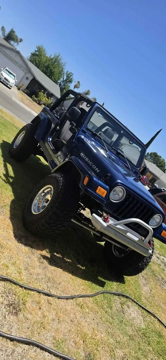 2005 Jeep TJ Wrangler - Image 2 of 5