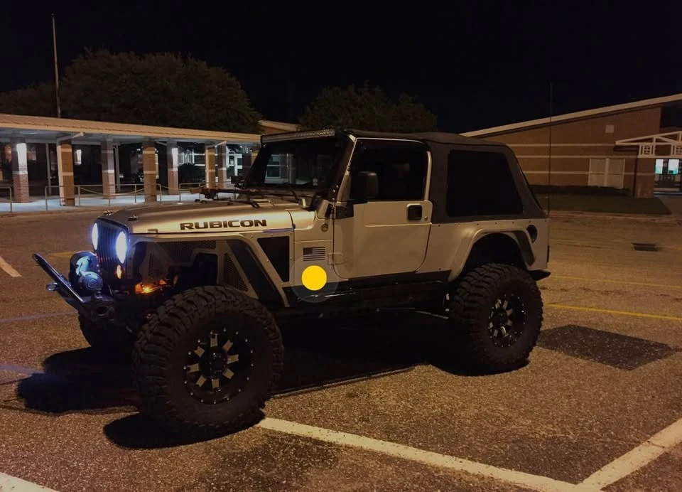 2005 Jeep TJ Wrangler - Image 3 of 4