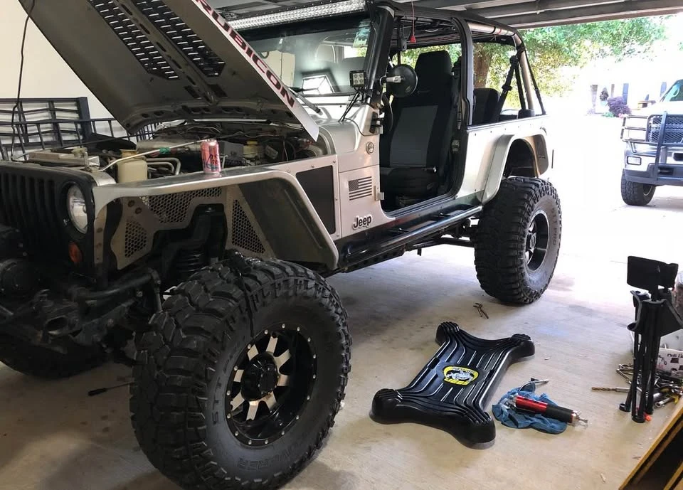 2005 Jeep TJ Wrangler - Image 2 of 4