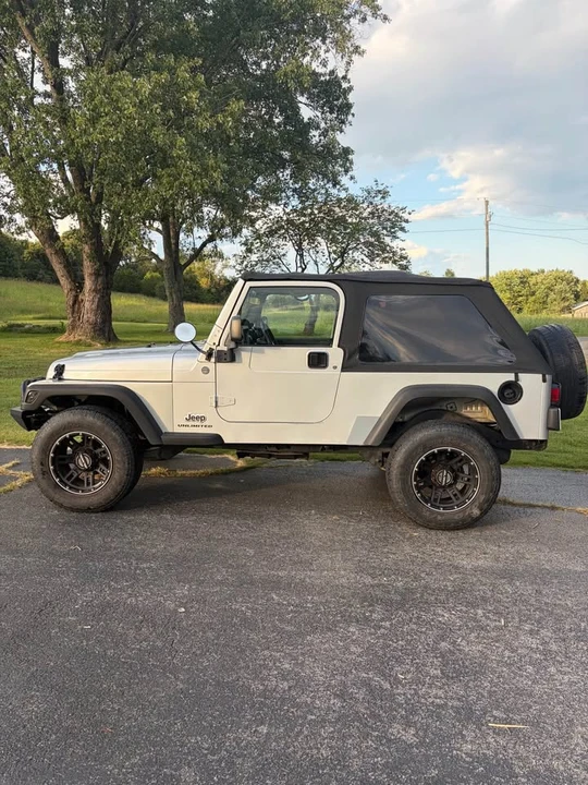 2005 Jeep TJ Wrangler - Image 4 of 16