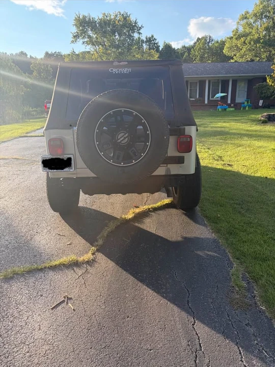 2005 Jeep TJ Wrangler - Image 5 of 16
