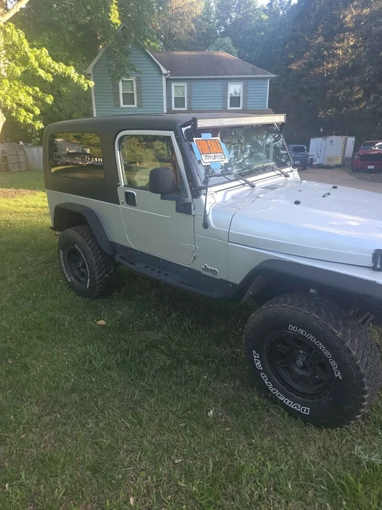 2005 Jeep TJ Wrangler - Image 2 of 8