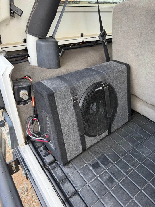 2005 Jeep TJ Wrangler - Image 9 of 14