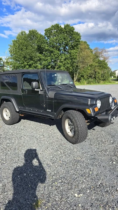 2005 Jeep TJ Wrangler - Image 2 of 10
