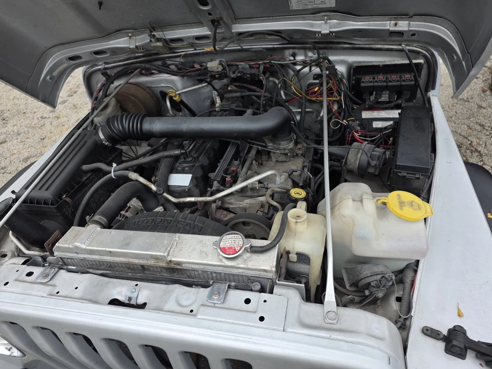 2005 Jeep TJ Wrangler - Image 14 of 17