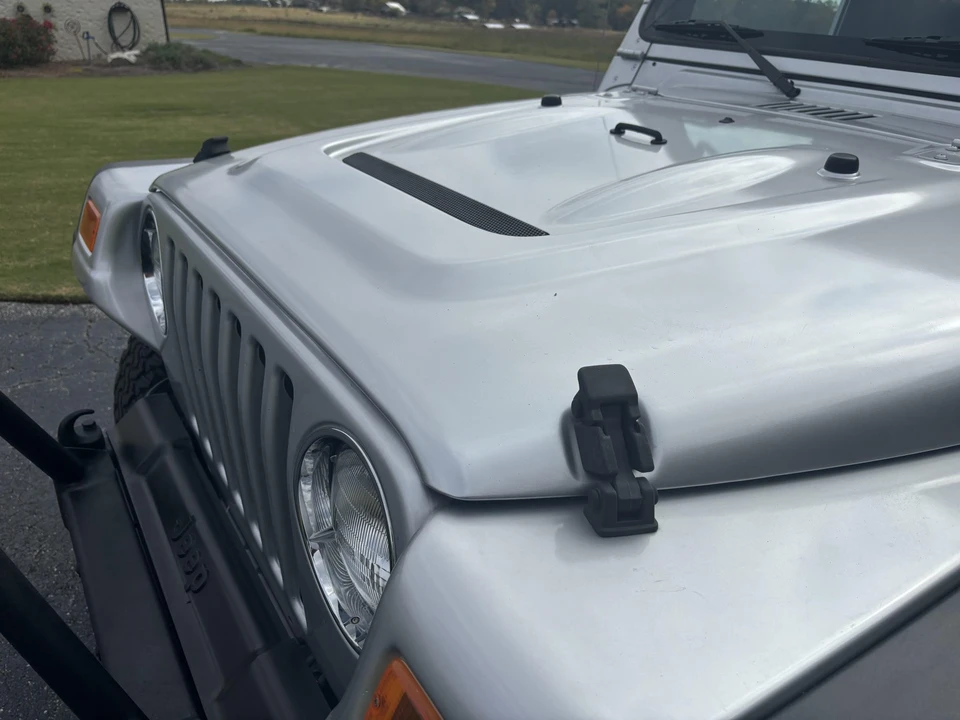 2005 Jeep TJ Wrangler - Image 20 of 31