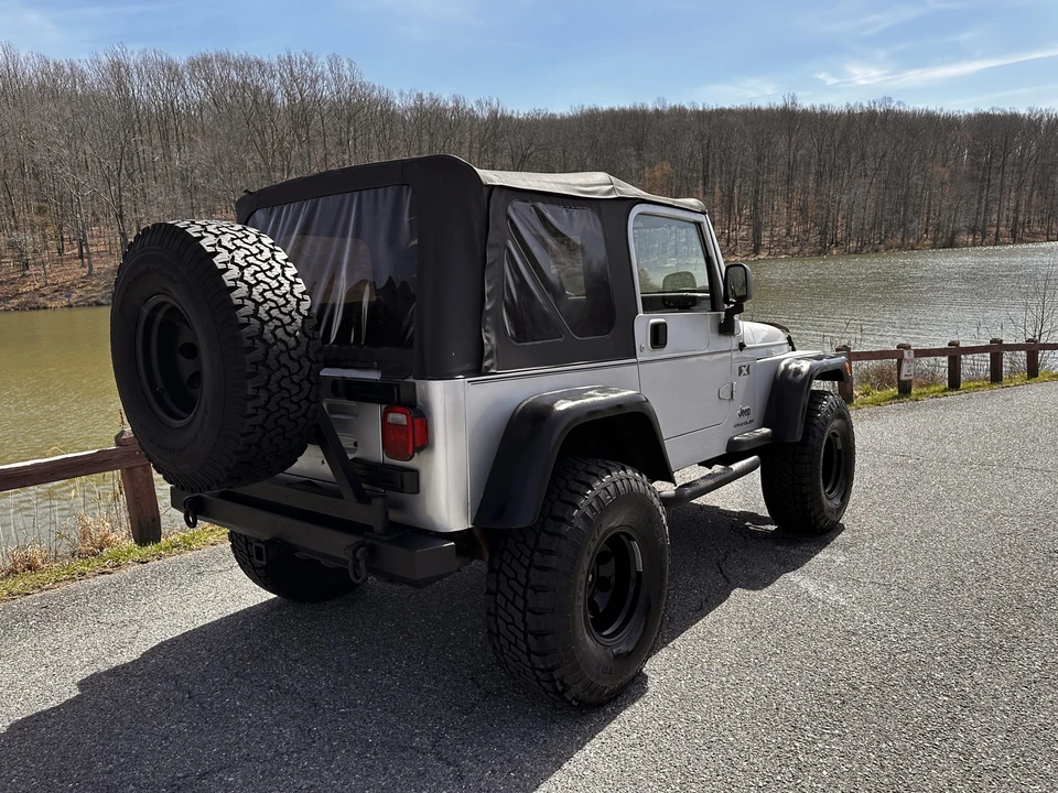 2005 Jeep TJ Wrangler - Image 15 of 31