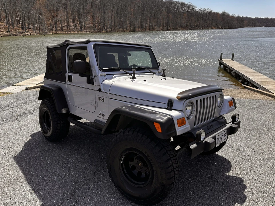 2005 Jeep TJ Wrangler - Image 21 of 31