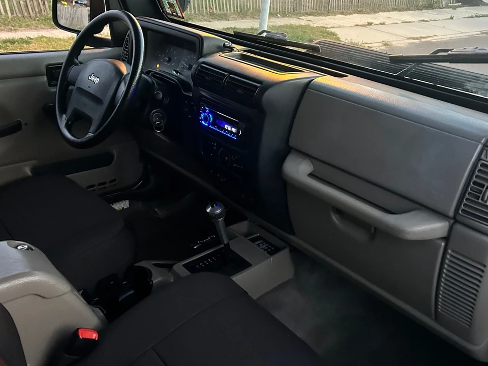 2005 Jeep TJ Wrangler - Image 16 of 21