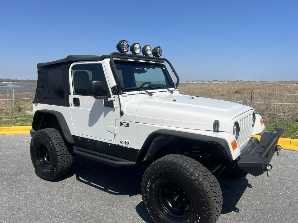 2005 Jeep TJ Wrangler - Image 15 of 31