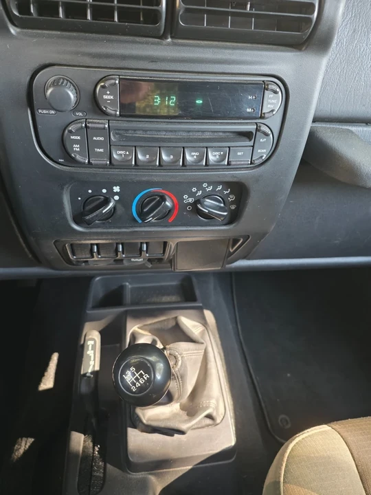 2005 Jeep TJ Wrangler - Image 10 of 21