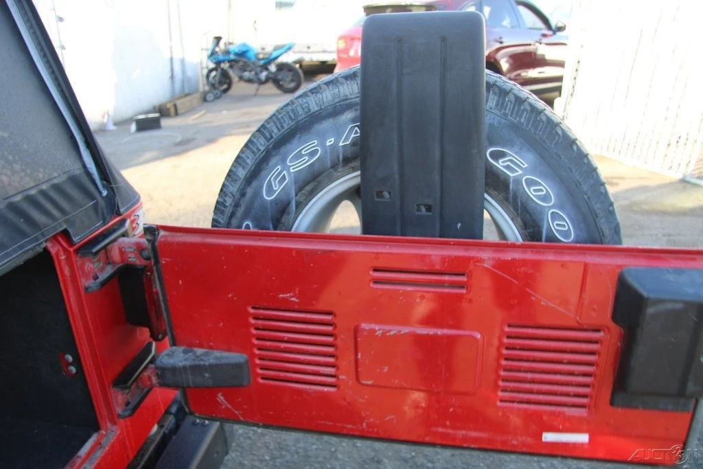 2005 Jeep TJ Wrangler - Image 20 of 21
