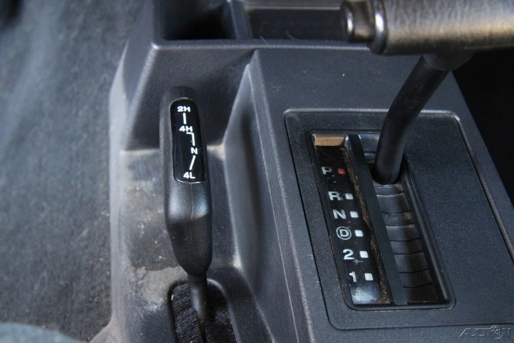 2005 Jeep TJ Wrangler - Image 18 of 21
