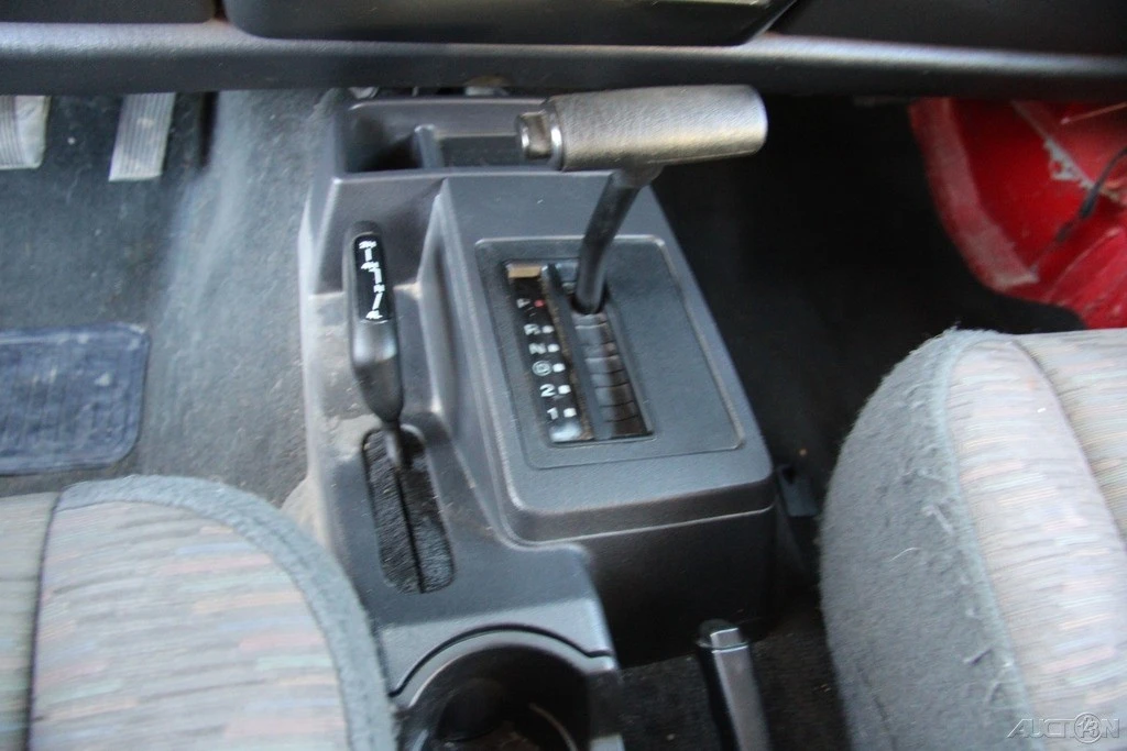 2005 Jeep TJ Wrangler - Image 17 of 21