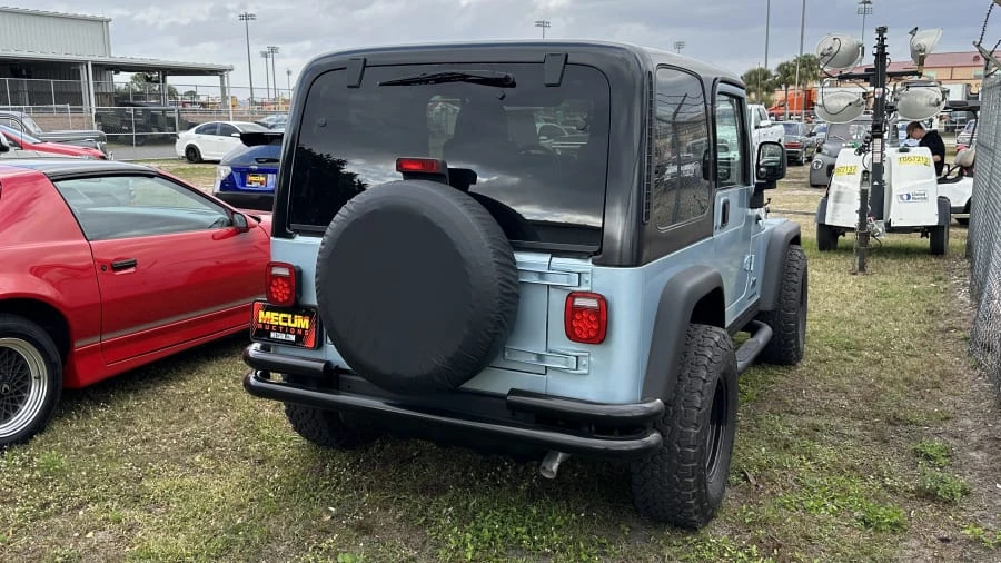2005 Jeep TJ Wrangler - Image 2 of 6