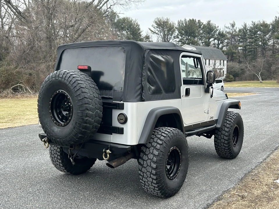 2005 Jeep TJ Wrangler - Image 18 of 31