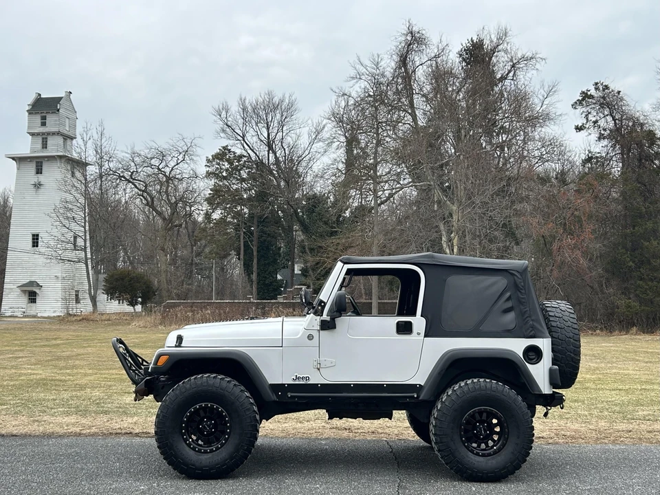 2005 Jeep TJ Wrangler - Image 24 of 31