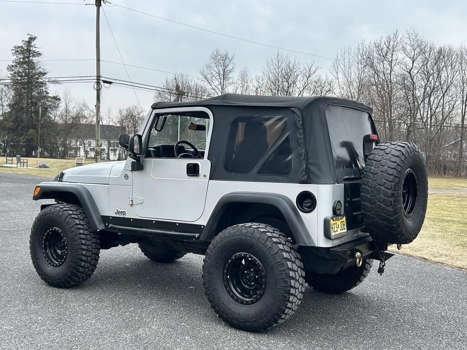 2005 Jeep TJ Wrangler - Image 21 of 31