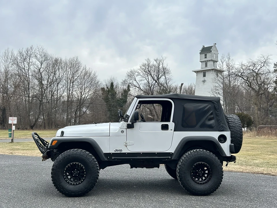 2005 Jeep TJ Wrangler - Image 23 of 31