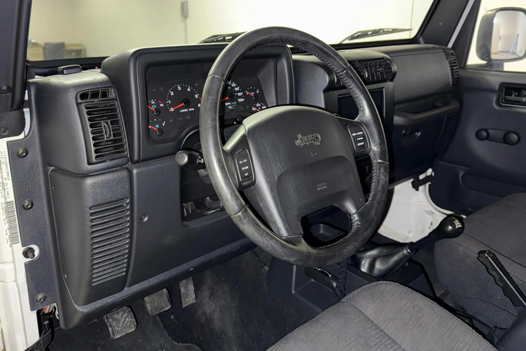 2005 Jeep TJ Wrangler - Image 29 of 31